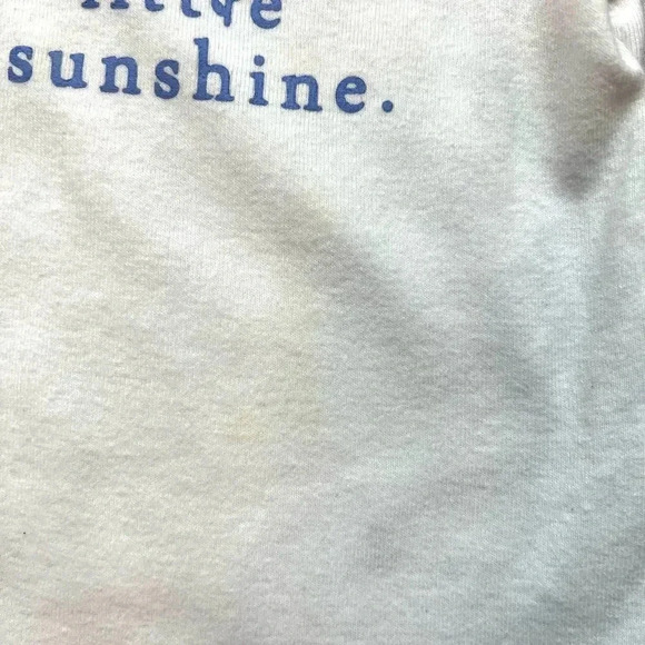 Carter’s bundle of baby girls’ 2 bodysuits & 1 sunsuit Size 6 months - Picture 8 of 12